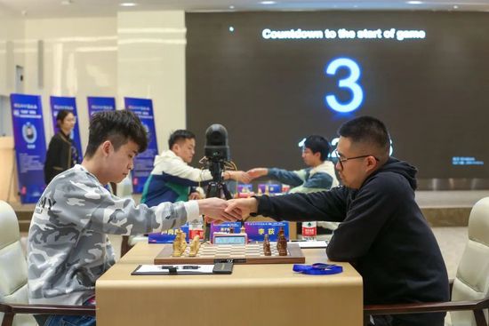 久久精品中文字幕第一页
