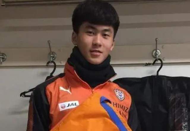 国产性一乱一性一伧一色