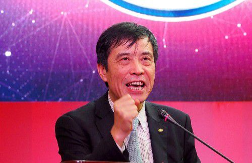 肉体的幕后交易