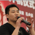 美女扒开腿让男生捅